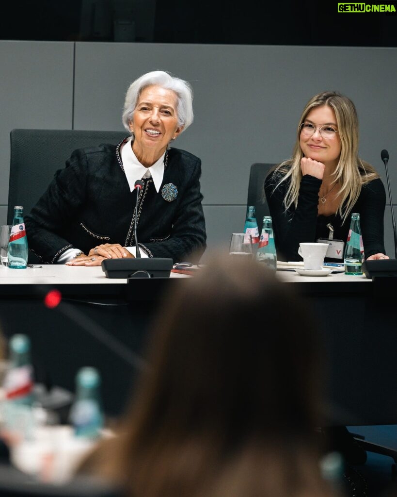 Christine Lagarde Instagram - Applications are now open for this year’s ECB Scholarship for Women! I encourage all young women enrolled, or about to enrol, on a master’s course in economics, statistics, engineering or computing to consider applying. Find out more on the ECB website. Here I am with some previous recipients of the scholarship. #ThrowbackThursday