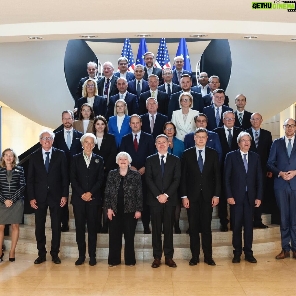 Christine Lagarde Instagram - It was great to be back in Luxembourg for the #Eurogroup. We had discussions on the international economic situation and the future decisions on the digital euro project.