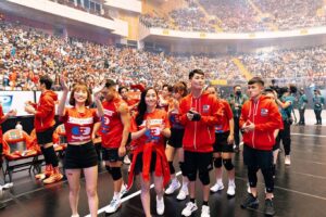 Christine Lo Instagram - 四個月
從開始的不熟悉
到現在如同家人一般的陪伴

一起經歷的好多好多
一件件回憶起來都是如此的珍貴

我們努力過了，盡力了
就算沒有達到最後的勝利
我們還是得到了太多太多
包括支持著我們的你妳你們...
謝謝我的隊員
謝謝所有人

謝謝 謝謝你們
我是 #琦琦77