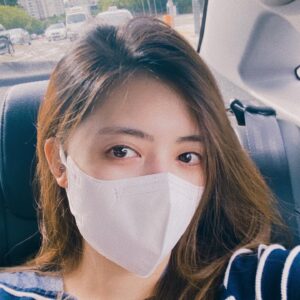 Chung Yoon-hye Instagram - #출근길 🚘