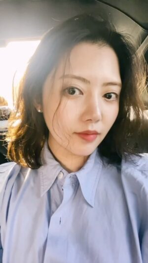 Chung Yoon-hye Instagram - #hi 벌써 5월 😎