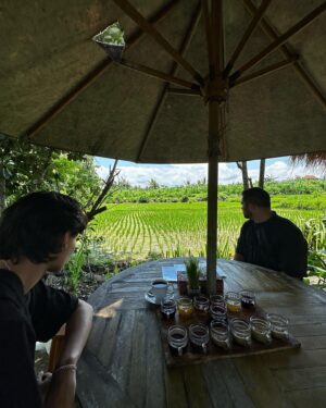 Ciara Riley Wilson Instagram - spent a week in bali & my bloodstream is 50% bintang and 50% mie goreng #bintang