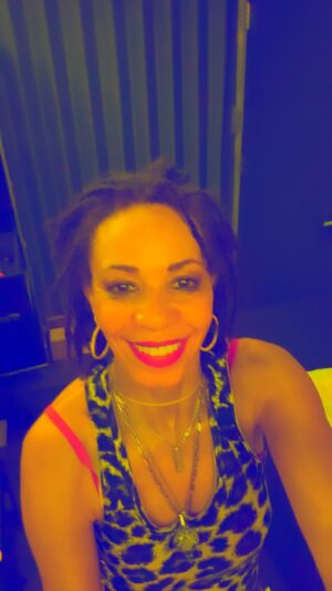 Cindy Blackman Instagram - Great show tonight in Camden, NJ! I loved the energy! Thank you!!! See you @ruoffmusicenter in Noblesville, Indiana. On Sunday!!🎉💚🌸🎉💚🌸🎉💚