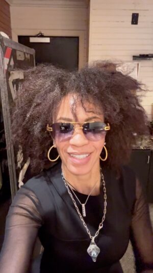 Cindy Blackman Instagram - @carlossantana band ⭐️⭐️⭐️@hoblasvegas this weekend & next week! It’s gonna be fun so see ya soon!🔥💎🔥💎