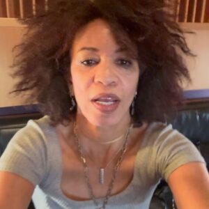 Cindy Blackman Instagram - Hey Everyone! I promised to post more clips so we’re gettin’ this party started w/ @iamorianthi @rhondasmithbass  @realeddiekramer @studioalasvegas team @btbventures @cindyblackmansantana