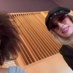 Cindy Blackman Instagram - Hey Everyone! I promised to post more clips so we’re gettin’ this party started w/ @iamorianthi @rhondasmithbass  @realeddiekramer @studioalasvegas team @btbventures @cindyblackmansantana