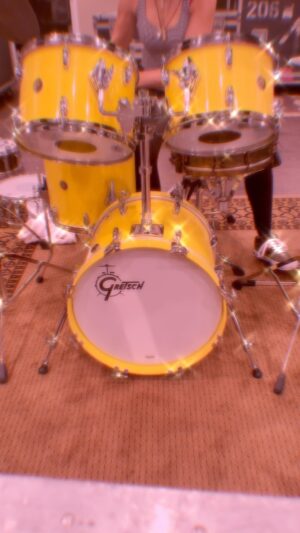 Cindy Blackman Instagram - Breaking in some new drums on this lovely Sunday! Hope you’re all having a fun say too!💗😊⭐️🥁