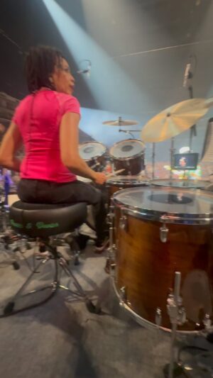 Cindy Blackman Instagram - Thanks for the great gig last night @ Gas South Arena in Atlanta, GA! It was big fun!!! @carlossantana @cindyblackmansantana video by @mikeyledesma