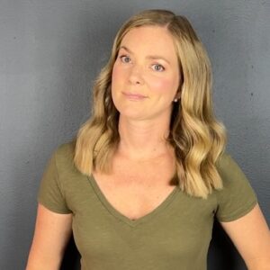 Cindy Busby Instagram - Behind every actor lies hundreds of self tapes they put their heart into 💖 what I’ve learned is have fun while doing it and the rest isn’t up to you! Trust in the process, and like everything else, the perfect thing for you will come along when you least expect it! #behindthescenes #actorslife #selftape #keeponkeepingon