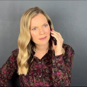 Cindy Busby Instagram - Behind every actor lies hundreds of self tapes they put their heart into 💖 what I’ve learned is have fun while doing it and the rest isn’t up to you! Trust in the process, and like everything else, the perfect thing for you will come along when you least expect it! #behindthescenes #actorslife #selftape #keeponkeepingon