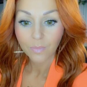 Cindy Sander Instagram - Il n’est jamais trop tard pour devenir la meilleure version de soi-même . Tout est possible il suffit d’y croire d’avoir la volonté la persévérance mais surtout ne jamais baisser les bras et même dans l’adversité❤️❤️❤️❤️❤️❤️❤️❤️❤️❤️❤️❤️#croireensoi #cindysander_off #pertedepoids #regime #keto #cetogene #alimentationsaine #arreterlesregimes #stop #minceur @cindysander_off @publicfr @closeronline @galafr @teleloisirs @telestar.fr @lerepublicainlorrain