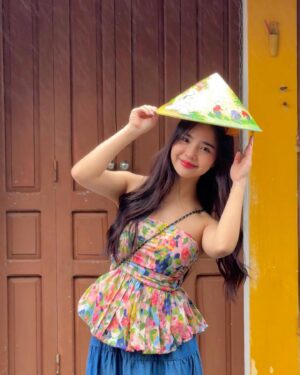 Cindy Diễm Mii Instagram - Em gái Hội An 🤗