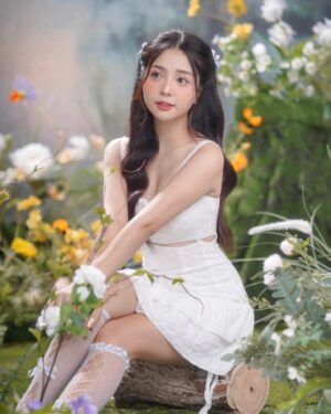 Cindy Diễm Mii Instagram - Tặng anh bó hoa 
Hoa một cái nhun 😚