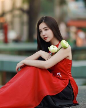 Cindy Diễm Mii Instagram - Tết này vẫn muốn lì xì 
Nhận cả phong bì, cả người đón đưa .. 😚🌼