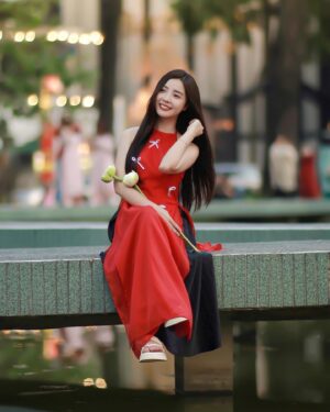 Cindy Diễm Mii Instagram - Tết này vẫn muốn lì xì 
Nhận cả phong bì, cả người đón đưa .. 😚🌼
