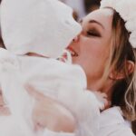 Cindy Poumeyrol Instagram – Baptême Alba&Victoire
Merci à @marievaubourgeix d’avoir immortalisé ce moment 📷
Mua @audrey.h.bordeaux 
#enfantdedieu #bapteme
