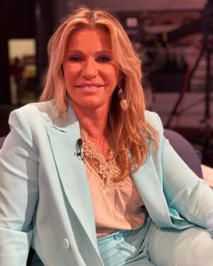 Cinha Jardim Instagram - Hoje é dia de comentar o nosso @bigbrothertvi .

Estão aí?