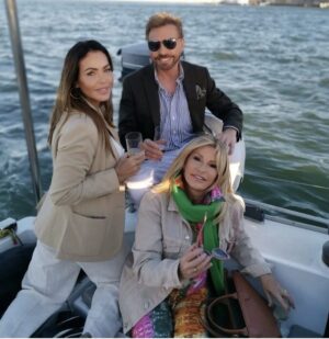 Cinha Jardim Instagram - Lindo este passeio de barco🛥️@duartesiopa@elsaraposo❤️😘