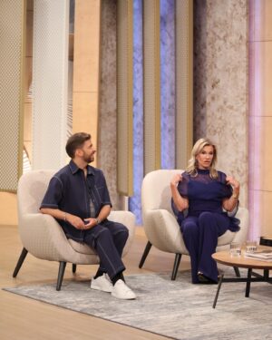 Cinha Jardim Instagram - Ontem foi uma noite de muito glamour! «Palácio das Estrelas» reuniu todas as caras da TVI, para anunciar as novidades da programação do canal. Por isso, temos muitos looks para comentar com a nossa Cinha Jardim e o Gonçalo Mello!
