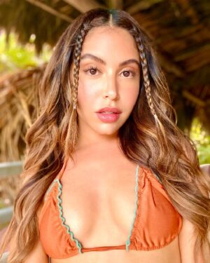 Cinthya Carmona Instagram - Chin up sugar, growth is beautiful #Tulum 🤍