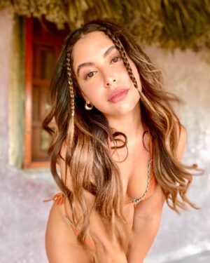 Cinthya Carmona Instagram - Chin up sugar, growth is beautiful #Tulum 🤍