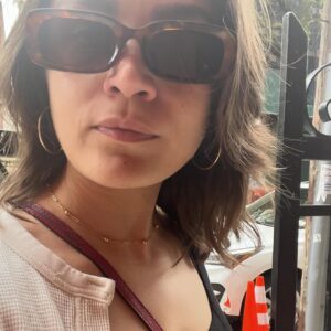 Claire Blackwelder Instagram - In a HORN