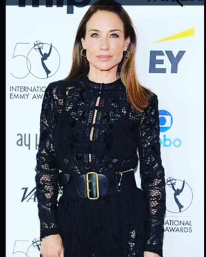 Claire Forlani Instagram - About last night , The Man won an Emmy 🌟2nd award in 2 days! We had such a fabulous night and I got to wear the Most Gorgeous @dior dress , which I LOVED 🖤 with 45 mins to get ready 😳straight off a plane , no sleep , a whirlwind few days . But it was a Blast💫🖤💫BIG Thank you to the wonderful ladies at  @dior 🖤💫🖤