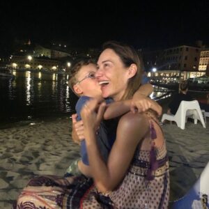 Claire Forlani Instagram - #Moments  those moments get me through the week! 💞