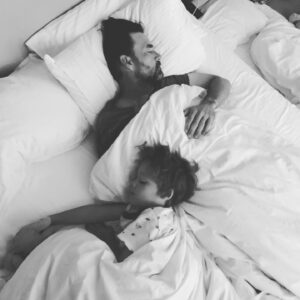 Claire Forlani Instagram - #MyValentines always love when they’re sleeping  lol! ❤️⭐️💫❤️