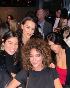 Clara Wilsey Instagram - Groupie went on world tour ✈️ ✨