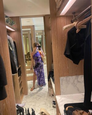 Clara Wilsey Instagram - Groupie went on world tour ✈️ ✨
