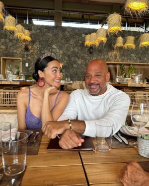 Clara Wilsey Instagram - Got to be a part of a Hawaiian love story 😍
Congrats to Mr and Mrs Hughes!! 🌺❤️
(Swipe to see me loving adventure)