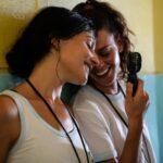 Clara Alvarado Instagram - Desde que volví el martes de Uruguay todo está siendo un frenesí, va todo demasiado rápido y no me da tiempo ni a pasar por aquí. No quería dejar pasar más días sin compartiros algunas imágenes del rodaje de @aguanegra y saber que os parecen :) GRACIAS EQUIPO, GRACIAS FAMILIA, GRACIAS URUGUAY! Nos vemos muy pronto para finalizar este rodaje en Barcelona por todo lo alto. Ya os echo muchísimo de menos 💞🥹 Foto fija @luuhaaro y @nataliacandia.ph 🫶🏻