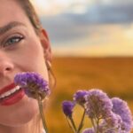 Clara Alvarado Instagram - Aquí están los nuevos labiales de @farmasiespana 🌺 con una gama de colores preciosos y únicos, tan bonitos como todas las floressss que ya sabéis que me encantan. Y pintarme los labios de vez en cuando, pues también! #farmasi #comingsoon