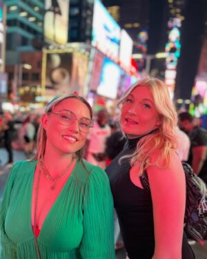 Clare Grant Instagram - NYC photo dump of a wonderful week with Seth & my sister.