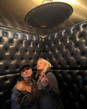 Clare Grant Instagram - NYC photo dump of a wonderful week with Seth & my sister.