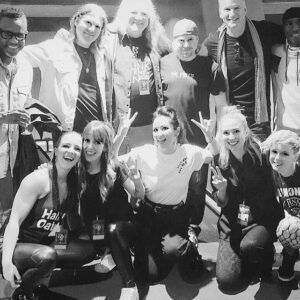 Clare Uchima Instagram - Unforgettable week with lovely people. Thank you @hallandoatesofficial and amazing band for having us and being so nice to us. Thank you @kttunstall you’re a true rockstar and a role model for all of us. Thanks for having me play for you it was so much fun! Girls we laughed a lot I love you 💞💞💞 @catplaysdrums @hattiemoranguitar @mandy_plays_bass @kevinmajorino @benbenbenben4 @devodibiase @ohhroman