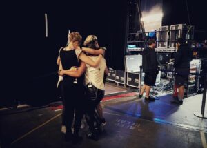 Clare Uchima Instagram - Unforgettable week with lovely people. Thank you @hallandoatesofficial and amazing band for having us and being so nice to us. Thank you @kttunstall you’re a true rockstar and a role model for all of us. Thanks for having me play for you it was so much fun! Girls we laughed a lot I love you 💞💞💞 @catplaysdrums @hattiemoranguitar @mandy_plays_bass @kevinmajorino @benbenbenben4 @devodibiase @ohhroman