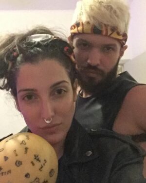 Clarice Falcão Instagram - eu moveria mundos por esse sorrisinho

te amo @seriocelio