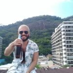 Clarice Falcão Instagram - eu moveria mundos por esse sorrisinho te amo @seriocelio
