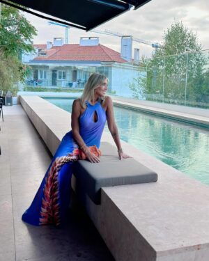 Cláudia Jacques Instagram - Rooftop @memmoprincipereal #lisboa 
Vestido @tropicalbrasiloficial Bolsa de croché @bianchi_handmade