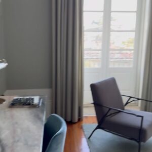 Cláudia Jacques Instagram - Inauguração da Maison Bleue Luxury Guesthouse & Art no Porto @maison_bleue_porto @basquiat_porto 

#luxuryguesthouse #art #porto #claudiajacques_oficial #whitelook by @1997margo
