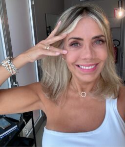 Actress Cláudia Jacques HD Instagram Photos and Wallpapers June 2024
