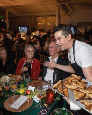 Claudia Sandoval Instagram - What an UNBELIEVABLE night✨  Thank you all for making Mainly Mozart’s first ever #CulinaryConcerto Gala such a huge success. Together, we raised nearly $700k to support world-class music-making, exceptional programs for youth, and the shared of experience of live music. 🎶

📸 @jkatphoto
