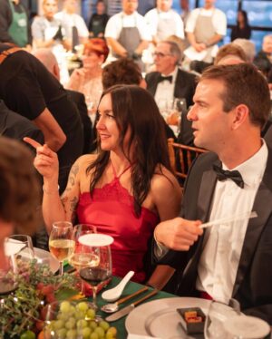 Claudia Sandoval Instagram - What an UNBELIEVABLE night✨  Thank you all for making Mainly Mozart’s first ever #CulinaryConcerto Gala such a huge success. Together, we raised nearly $700k to support world-class music-making, exceptional programs for youth, and the shared of experience of live music. 🎶

📸 @jkatphoto