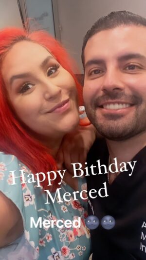 Claudia Sandoval Instagram - Felicidades @mercedserrano se te quiere muchísimo! Que Diosito te bendiga con mucha salud, dinero, y viajes! Te extraño bb! 🫶🏻 Pronto festejamos. 😘😘😘