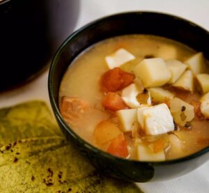 Claudia Sandoval Instagram - In Mexico, Valentine’s Day is known as “El Dia Del Amor y La Amistad” - the Day of Love and Friendship.  Today, for the first time ever, I’m sharing 3 of our families most prized soup recipes. Love you! Happy Valentine’s Day! 

Read the full article at @sandiegouniontribune 

Thanks Caron Golden and @tamayomedia