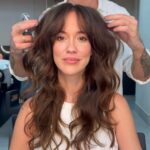 Claudia Campolina Instagram - #curtainbangs #shaggyhair #coloração #escovamodelada and #tratamentos para @claudiacampolina ✨ #UP #visagismo 💛