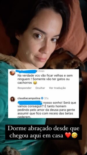 Claudia Campolina Instagram - Vocês vão ser a velha dos cachorros ou dos gatos? 😍