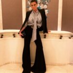 Claudia Galanti Instagram - Im not Shy ,I’m holding back my awesomeness so I don’t intimidate you 😘